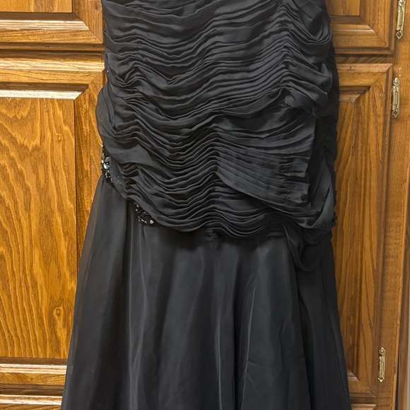 May Queen One Shoulder Black Dress